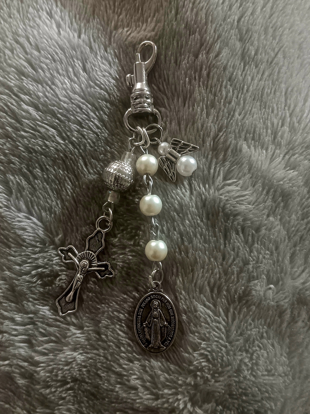 Silver-Tone Pearl Rosary Keychain Charm